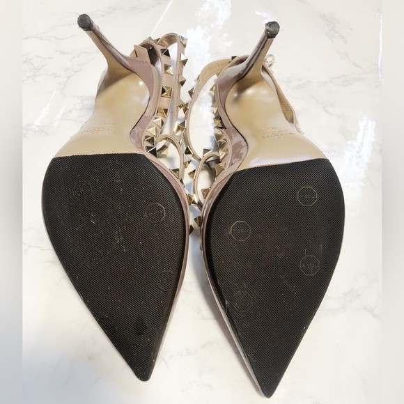 Valentino Rockstud Accents Patent Leather T-Strap Pumps Size: 8.5 - Picture 6 of 11